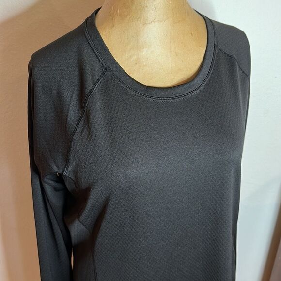 Patagonia NWT sz L capilene midweight black womens long sleeve thermal new cond - Picture 2 of 8